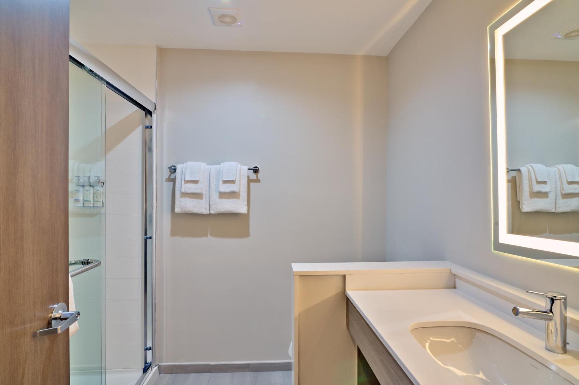 Holiday Inn Express & Suites Diamond By Ihg Stubbs Værelse billede